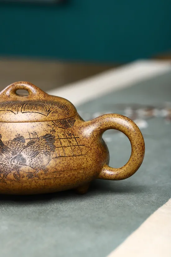 Premium Yixing Zisha Teapot | Collector’s Artisan Clay Teapot 4