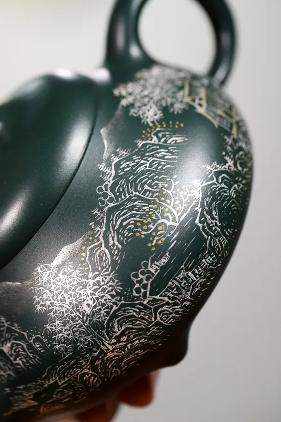 Premium Yixing Teapot with Gold/Silver Inlay | Handcrafted Zisha Art 2