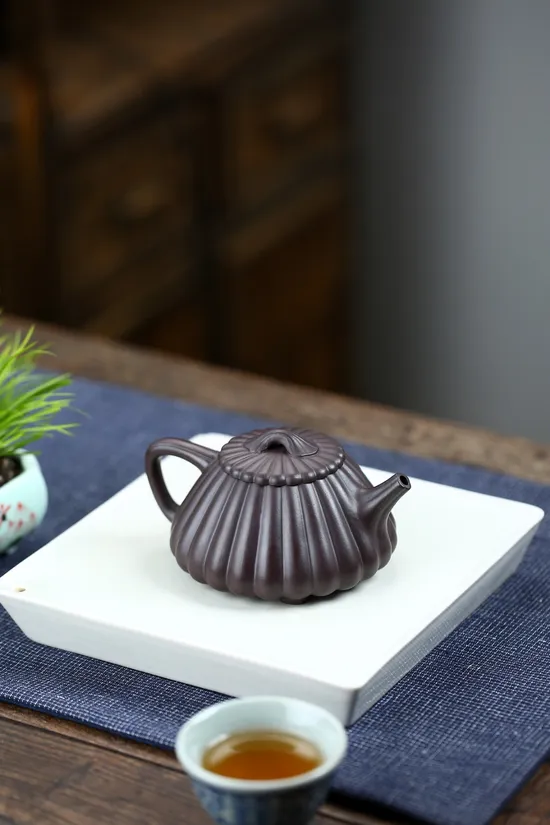 Premium Yixing Zisha Teapot | Handcrafted Clay Artisan Teapots 1
