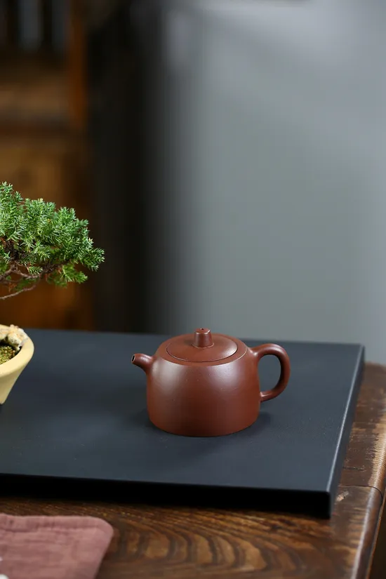 Yixing Zisha Teapot | Handcrafted Purple Clay Artistry | 160cc 1