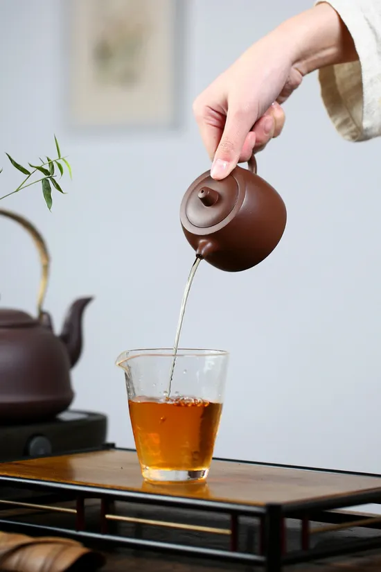 Yixing Zisha Teapot | Handcrafted Purple Clay Artistry | 160cc 6