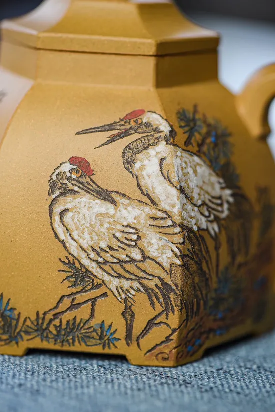 Yixing Zisha Teapot: Golden Duanni Clay, Fang Qinhua Handcrafted Collectible 8
