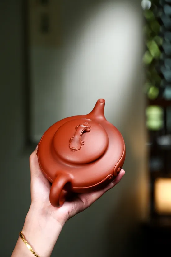 Artisan Yixing Teapot | Collector's Gem | Handcrafted 280cc Clay Pot 2