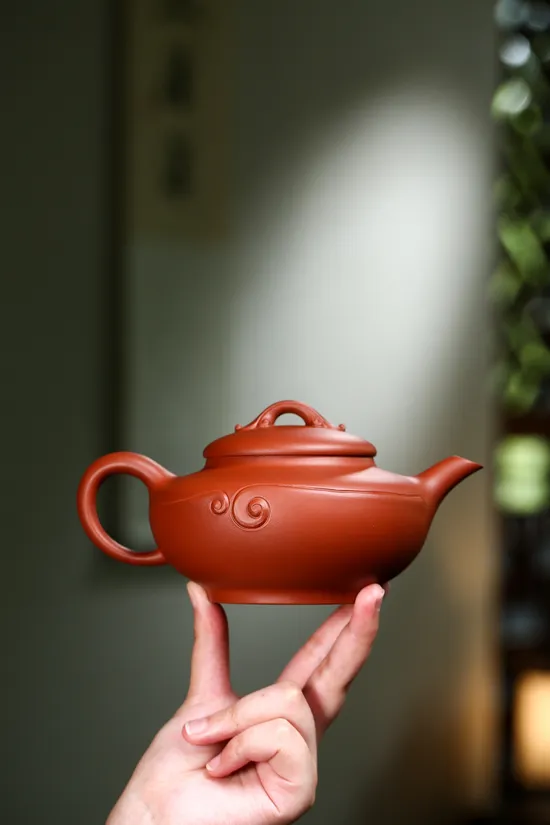 Artisan Yixing Teapot | Collector's Gem | Handcrafted 280cc Clay Pot 8