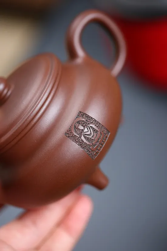 Yixing Zisha Teapot | Handcrafted Collectible Clay Artistry 3