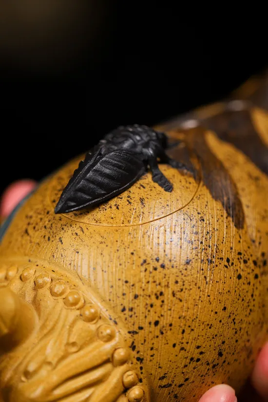 Premium Yixing Zisha Teapot | Handcrafted Bamboo Shoot Design 6
