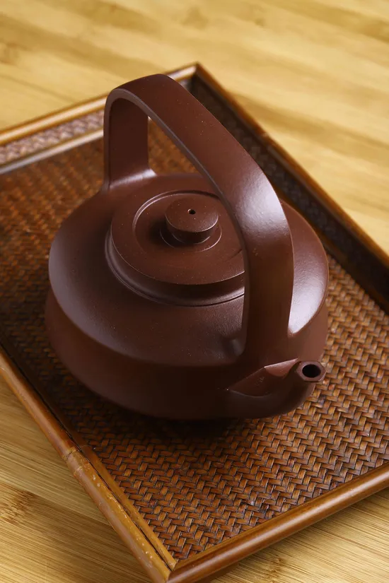 Zisha Teapots: Raised Wall and Handle | original mine No. 4 well bottom clay 2