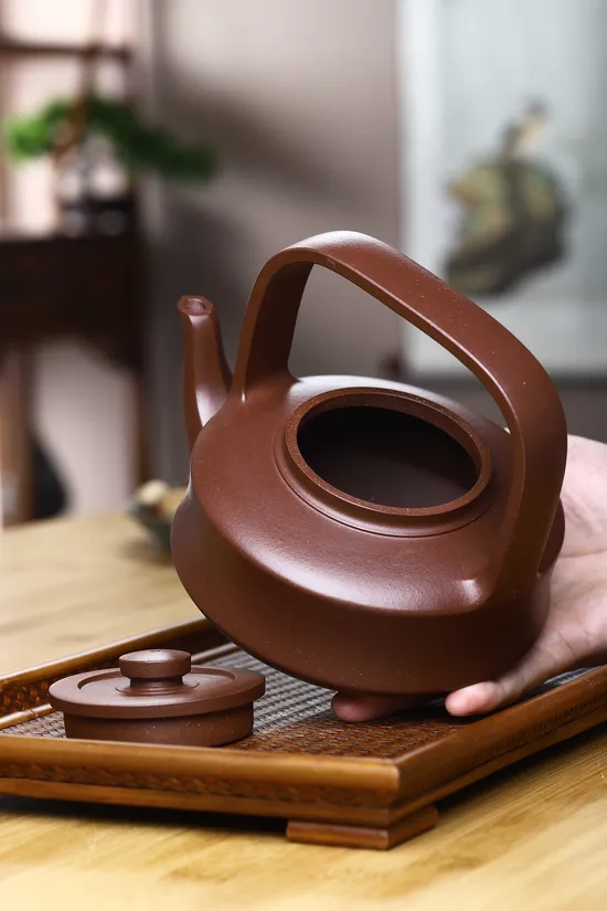 Zisha Teapots: Raised Wall and Handle | original mine No. 4 well bottom clay 6