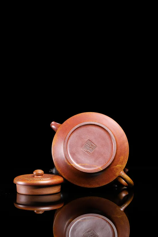 Premium Yixing Zisha Teapot | Handcrafted Collectible Artisan Teaware 2