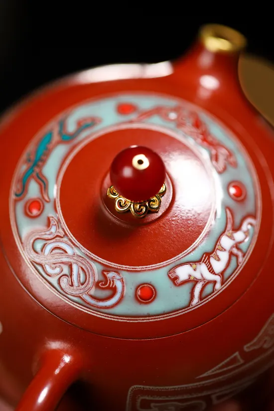 Xishi Yixing Clay Teapot: Handcrafted with 24K Gold & Vintage Design 1