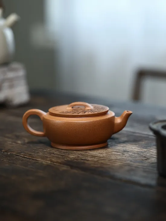 Yixing Zisha Teapot | Artisan Ceramic Teaware & Traditional Clay Craftsmanship 2
