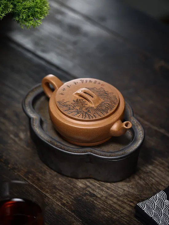Yixing Zisha Teapot | Artisan Ceramic Teaware & Traditional Clay Craftsmanship 5
