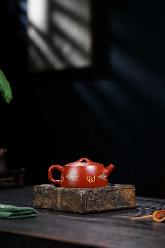 Premium Yixing Zisha Teapot - Yang Junbao Handcrafted Ceramic Art 2