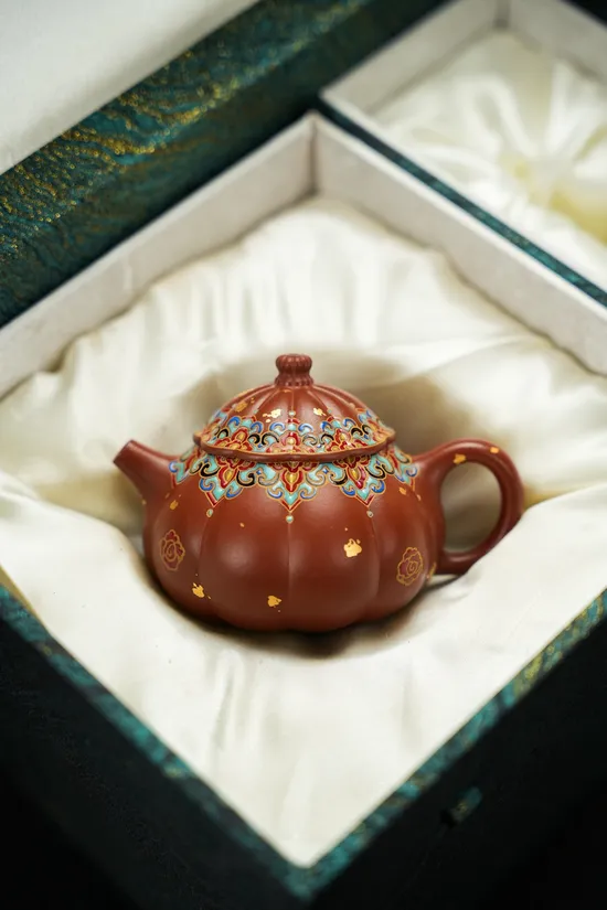 Zisha Teapots: premium Zhu Ni clay | hand-painted cloisonné decorations 1