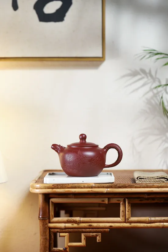 Premium Yixing Zisha Teapot: Golden Dragon Design, Artistic Clay Craftsmanship 3
