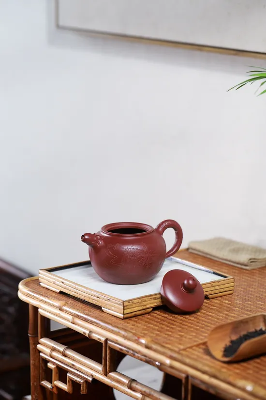 Premium Yixing Zisha Teapot: Golden Dragon Design, Artistic Clay Craftsmanship 7