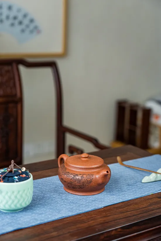 Premium Yixing Clay Teapot 'Man Fu' | Master Artist Crafted 6