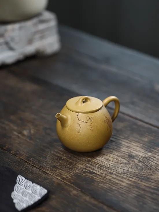 Premium Yixing Zisha Clay Teapot | Artisan Crafted Ceramic Teapots 8