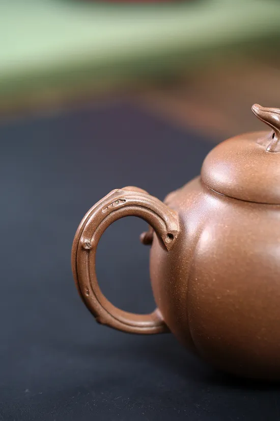Zisha Teapots: Eggplant and Gourd Pot | Xia Ruijuan 3