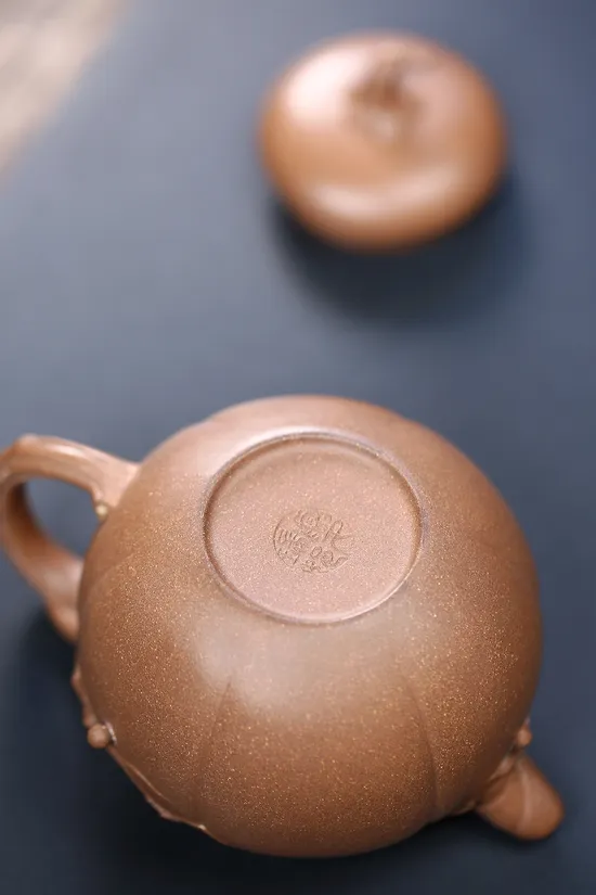 Zisha Teapots: Eggplant and Gourd Pot | Xia Ruijuan 5