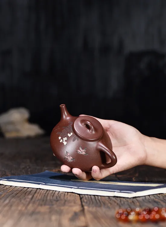 Collectible Yixing Clay Teapot | Fang Qinhua Handcrafted Zisha Art 6
