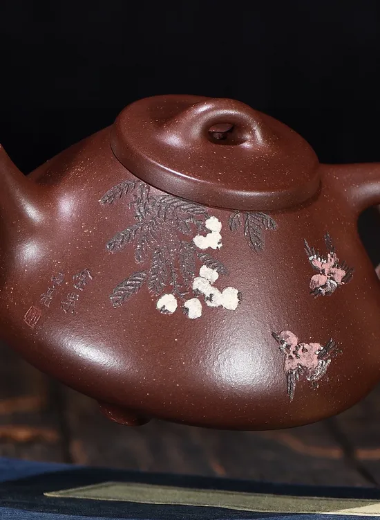Collectible Yixing Clay Teapot | Fang Qinhua Handcrafted Zisha Art 7