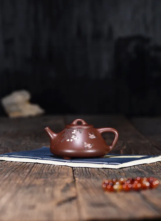 Collectible Yixing Clay Teapot | Fang Qinhua Handcrafted Zisha Art 8