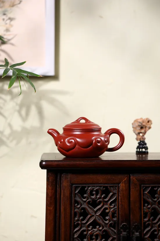 Handcrafted Yixing Clay Teapot | Artisan Zisha Pottery 3