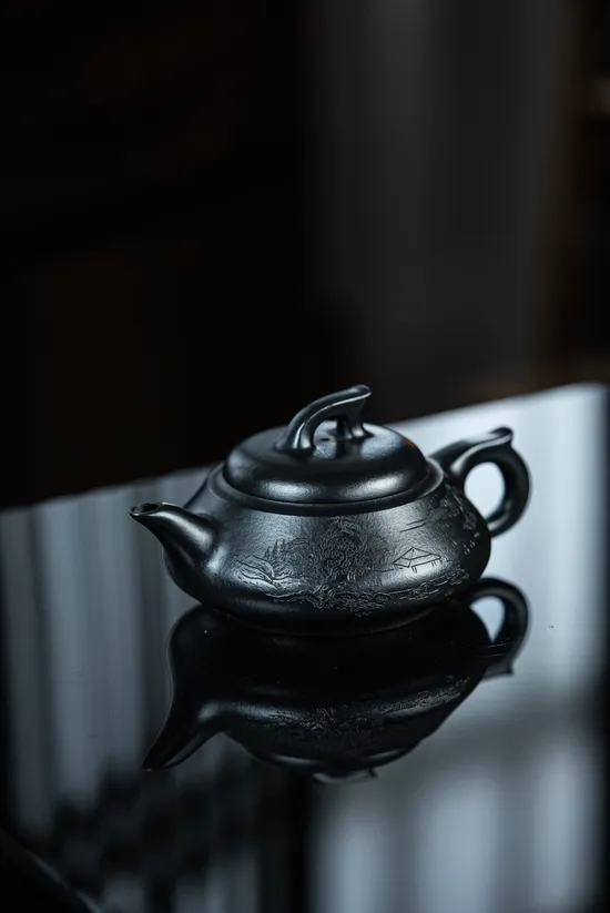 Authentic Yixing Zisha Teapot | Zhou Lianghong Handcrafted Artistry 1
