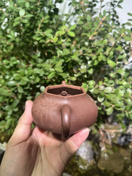 Premium Yixing Zisha Clay Teapot – Handcrafted Artistry & Tradition 2