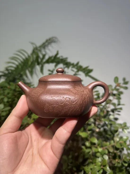 Premium Yixing Zisha Clay Teapot – Handcrafted Artistry & Tradition 6