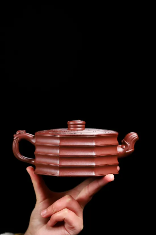 Premium Yixing Dragon Teapot – Master Xu Nan’s Artisan Craft 8