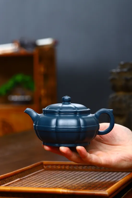Zisha Teapots: original mine black-green clay | national-level arts and crafts master 4