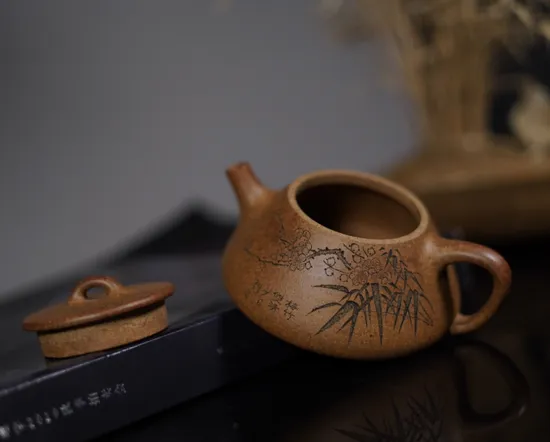 Premium Yixing Zisha Clay Teapot – High-Temperature Fired 2