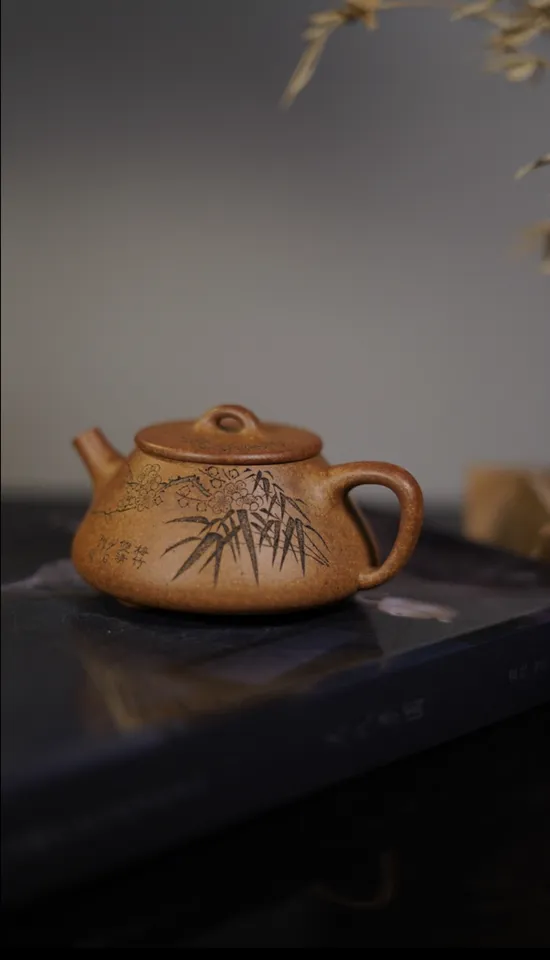Premium Yixing Zisha Clay Teapot – High-Temperature Fired 6
