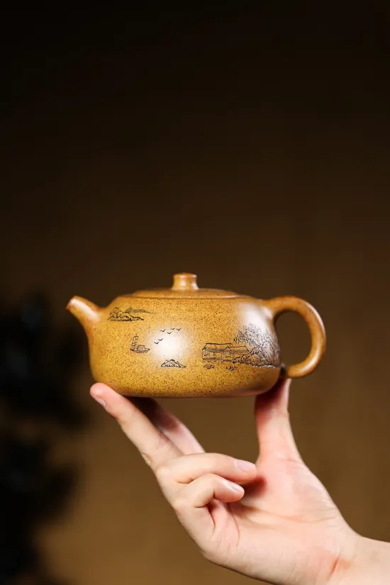 Yixing Zisha Teapot | Zhou Gong Artisan Craft | Collector's Choice 9