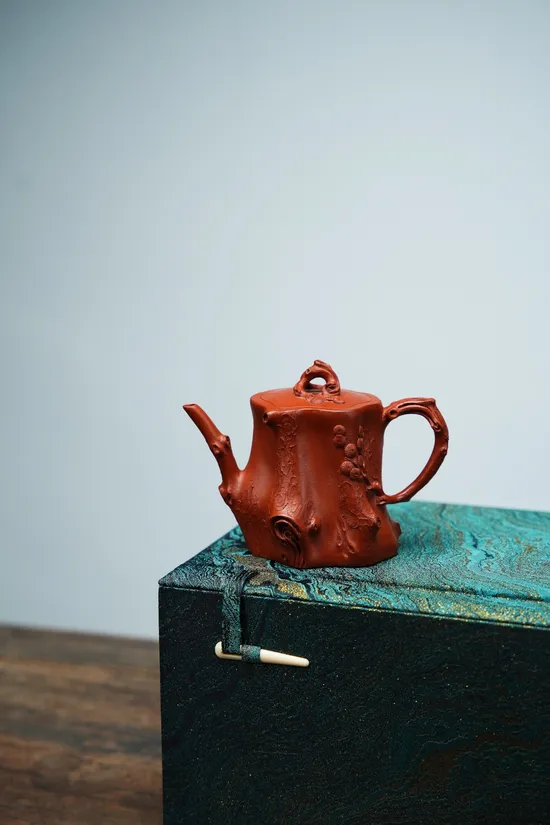 Yixing Clay Teapot | Handcrafted Song Zhuang 220cc Zisha Pot 4