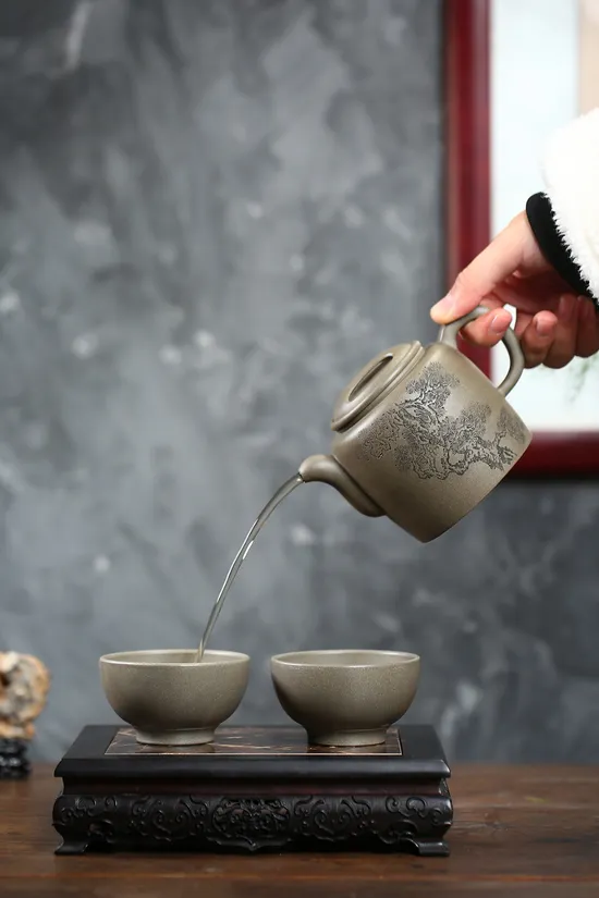 Premium Yixing Zisha Teapot Set: Artisan Crafted Clay Teapot & Cups 6