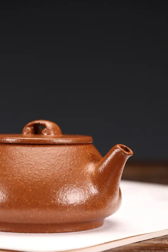 Zisha Teapots: Cold Gold Yellow clay | 210cc 2