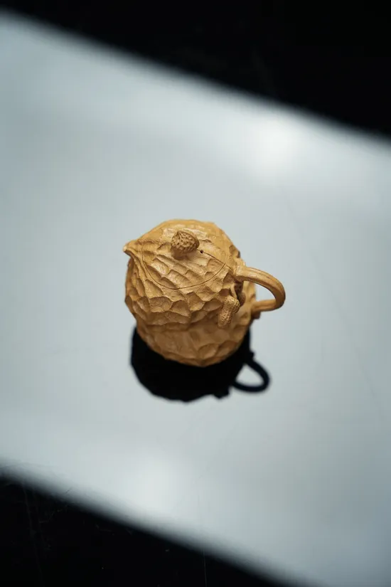 Premium Yixing Clay Teapot – Handcrafted, Artistic & Collectible 6