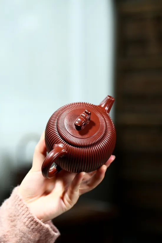 Yixing Zisha Teapot - Master-Crafted Dragon Clay Artisan Collectible 5