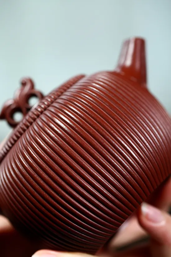 Yixing Zisha Teapot - Master-Crafted Dragon Clay Artisan Collectible 8