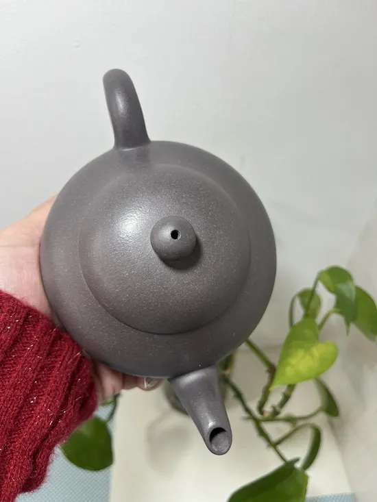 Premium Yixing Pear-Shaped Clay Teapot | Handcrafted Artisan Pottery 4