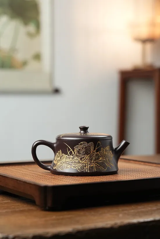 Premium Yixing Zisha Clay Teapot | Handcrafted Rare Violet Clay Artistry 3