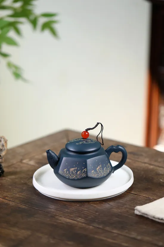 Yixing Zisha Teapot | Handcrafted Purple Clay Teapots & Tea Art 4