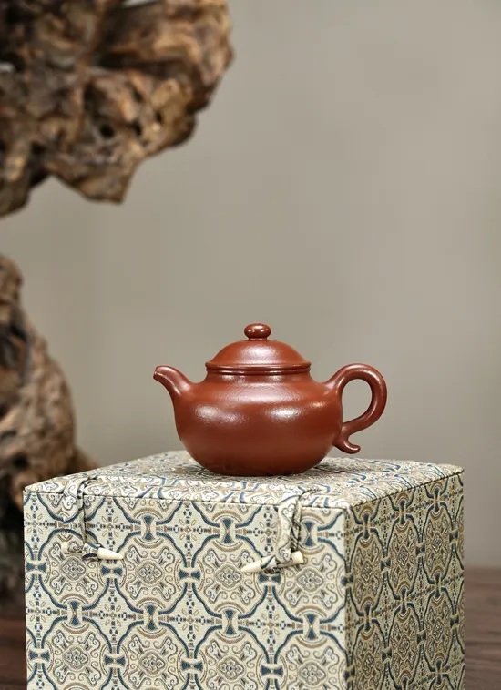 Best Yixing Clay Teapots | Authentic Zisha Pottery & Craftsmanship 6