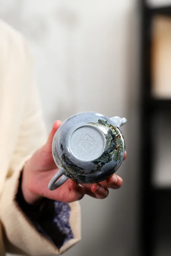 Premium Yixing Zisha Clay Teapot – Handcrafted 180cc Artisan Ceramic 5