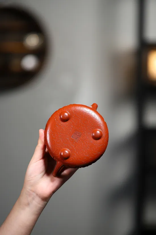 Premium Yixing Zisha Teapot | Handcrafted Da Hong Pao Clay Artistry 2