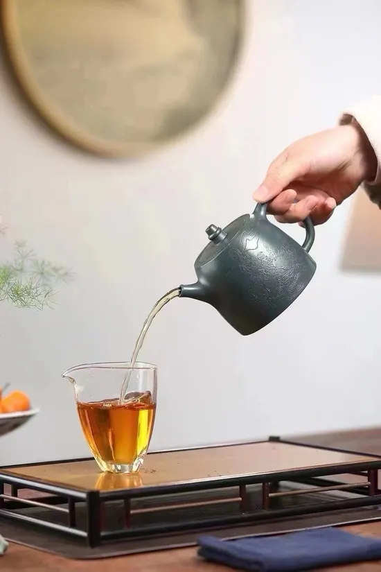 Yixing Zisha Teapot - Handcrafted Collectible Clay Teapot 4