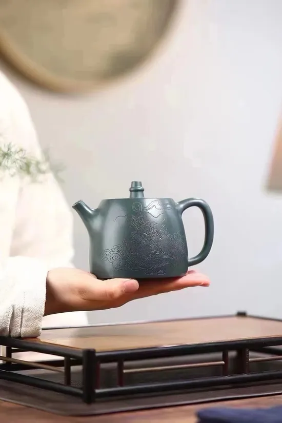 Yixing Zisha Teapot - Handcrafted Collectible Clay Teapot 6